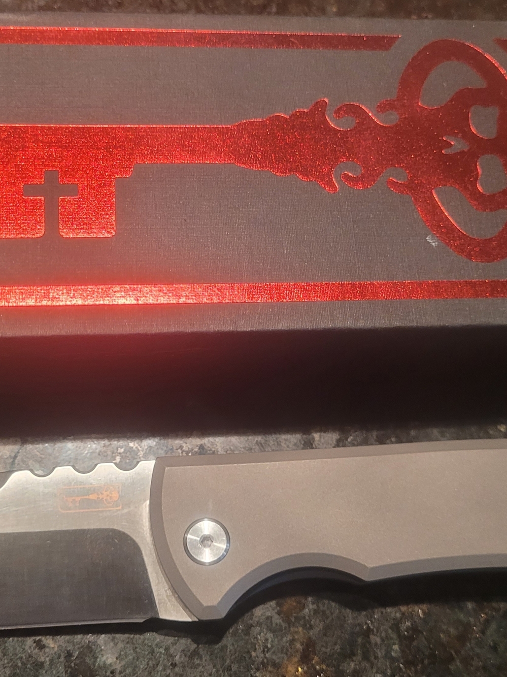 Chavez Rendicion M390 Flipper - Picture 3 of 12